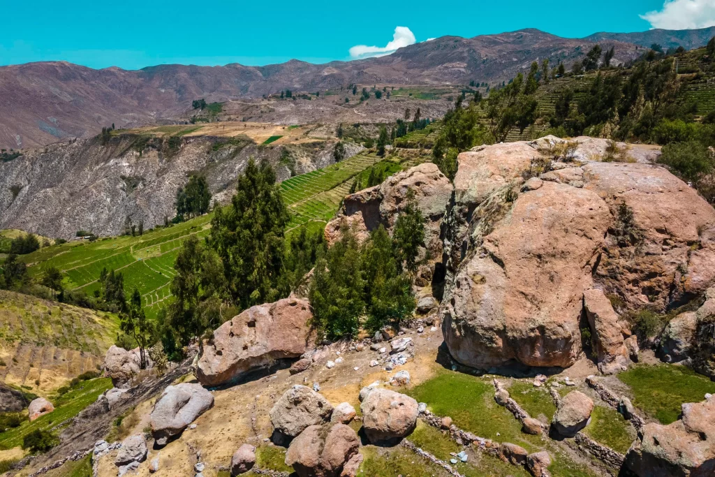 Cuevas de Qala Qala, Tarata, Camino Inca